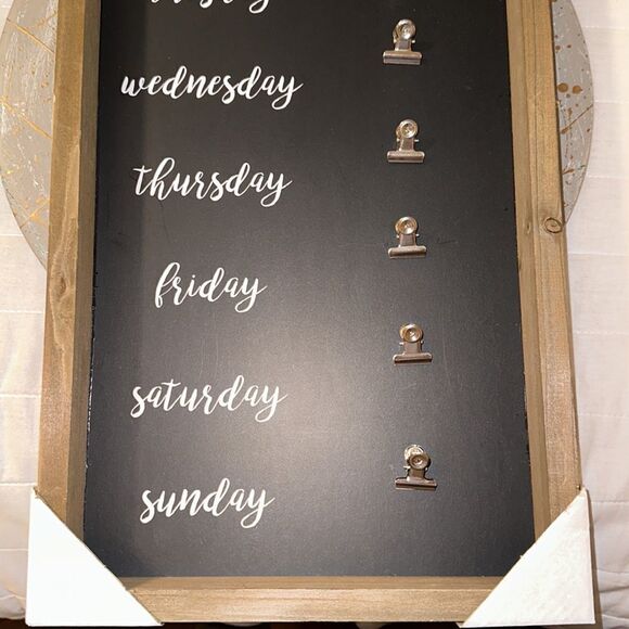 Shabby Chic Box Weekly Menu Decor with Clips for Notes - Picture 3 of 9